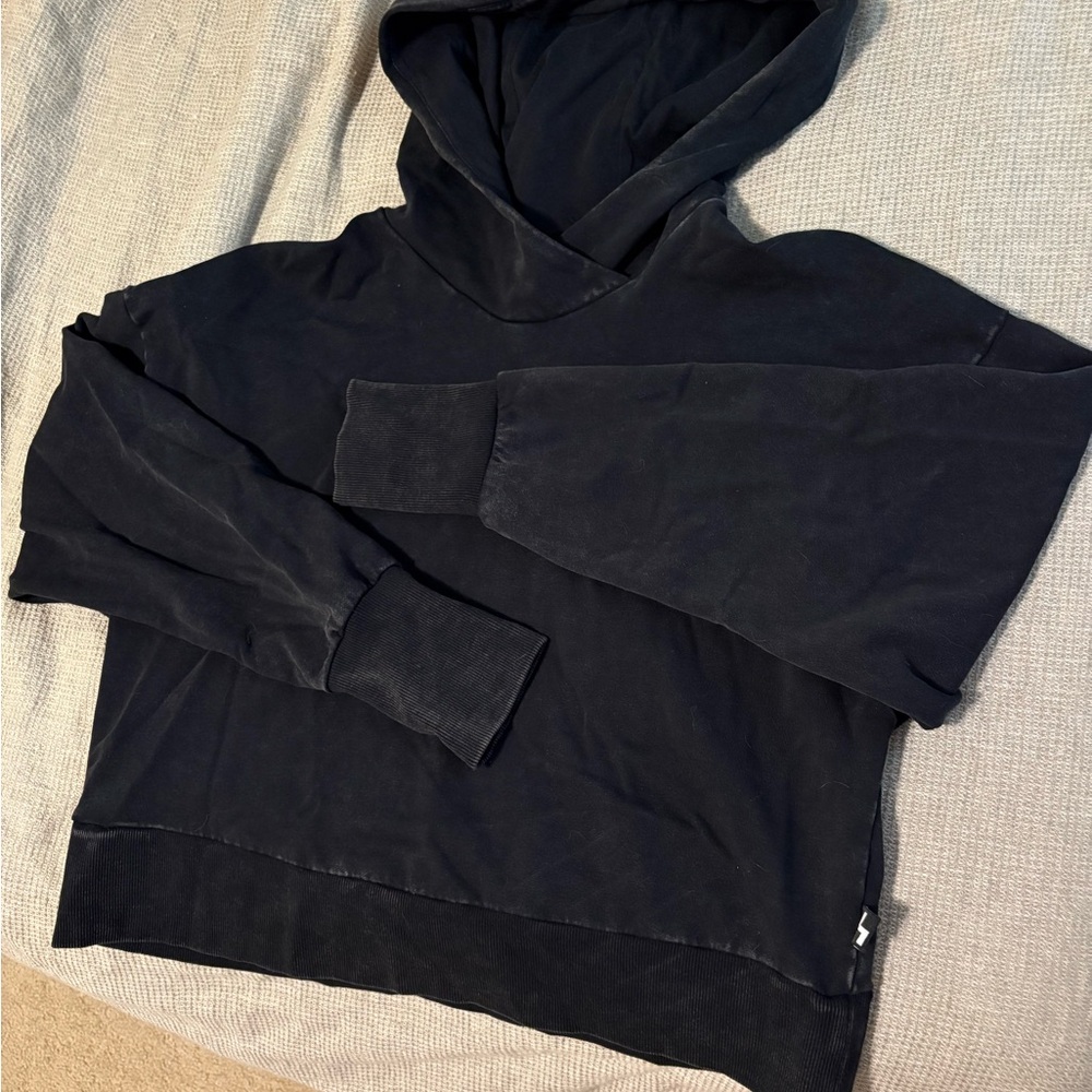 JoyLab Black Cropped Hoodie Sweatshirt - distressed with thumb holes